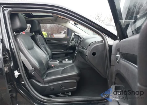 2023 Chrysler 300 Touring L из США, поврежденный, VIN 2C3CCADG0PH556191